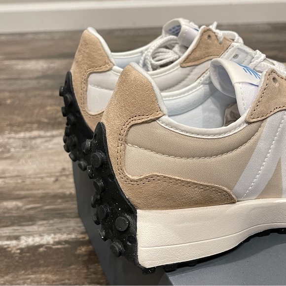 New Balance 327 Womens Shoes Size 6 Light Brown Neutral NEW - Picture 10 of 14